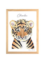 Cadre illustration aquarelle enfant d’un bébé tigre idéal pour décorer une chambre d’enfant sur le thème de la savane / jungle