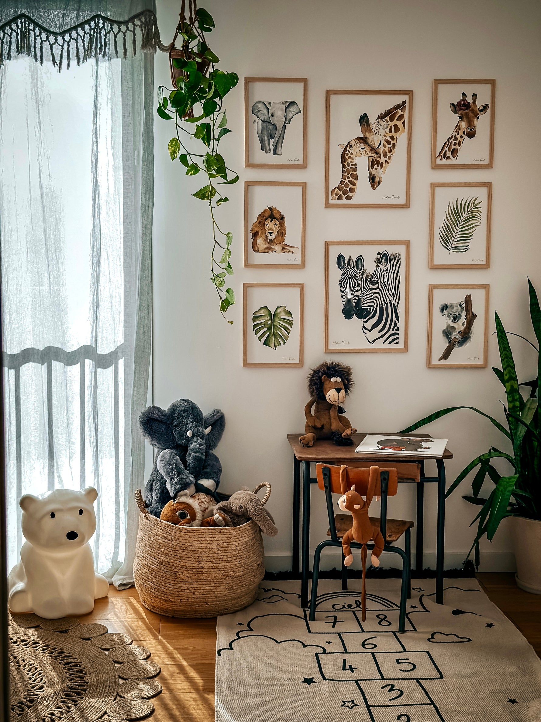 Cadre affiche aquarelle Lion Léo pour décorer une chambre d'enfant sur le thème de la savane