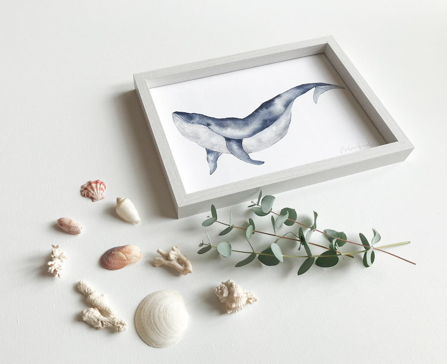 Cadre illustration aquarelle enfant d’une baleine idéal pour décorer une chambre d’enfant sur le thème de l’océan 