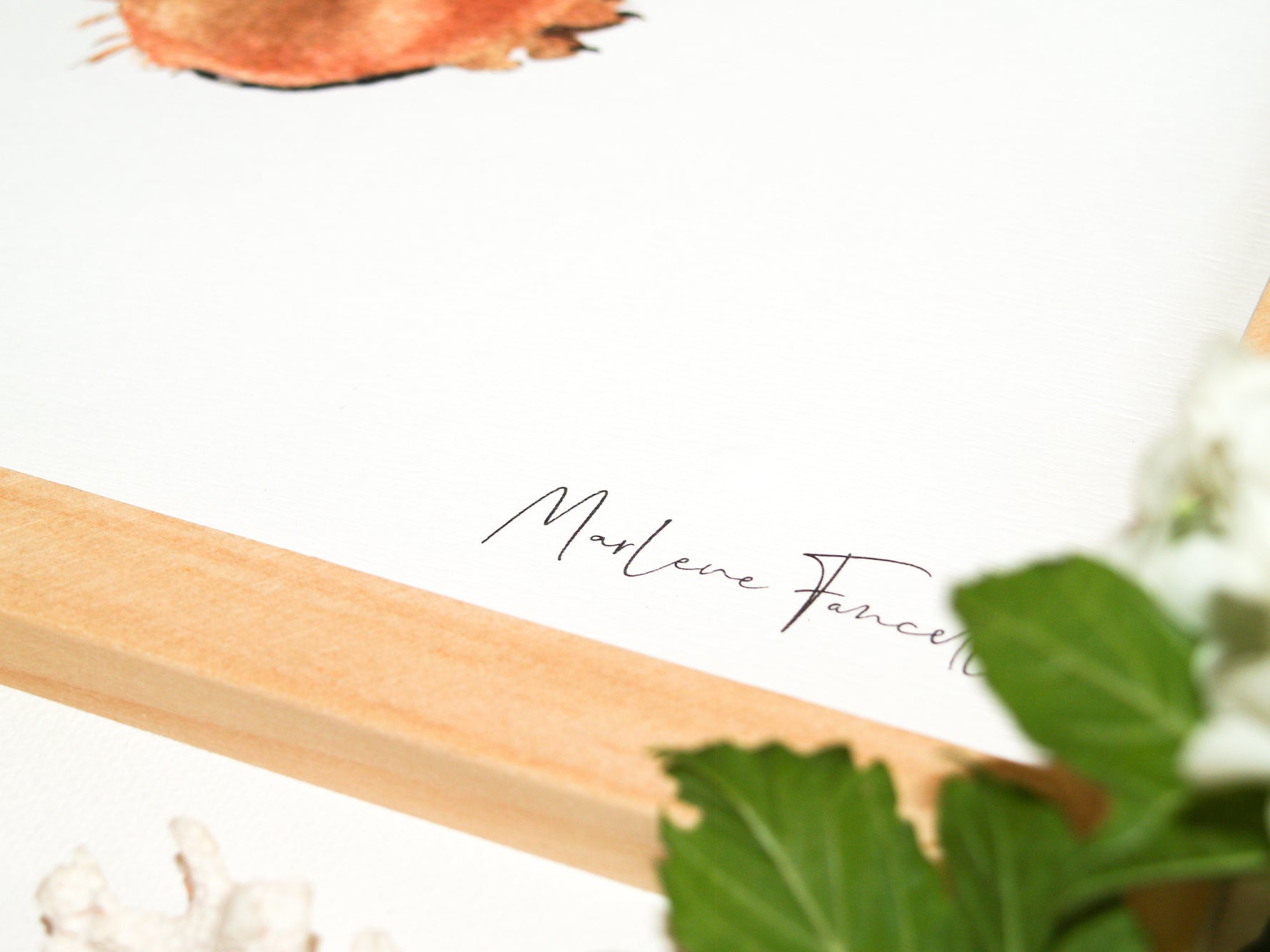 Cadre avec affiche aquarelle écureuil pour décorer une chambre enfant dans le thème de la forêt.