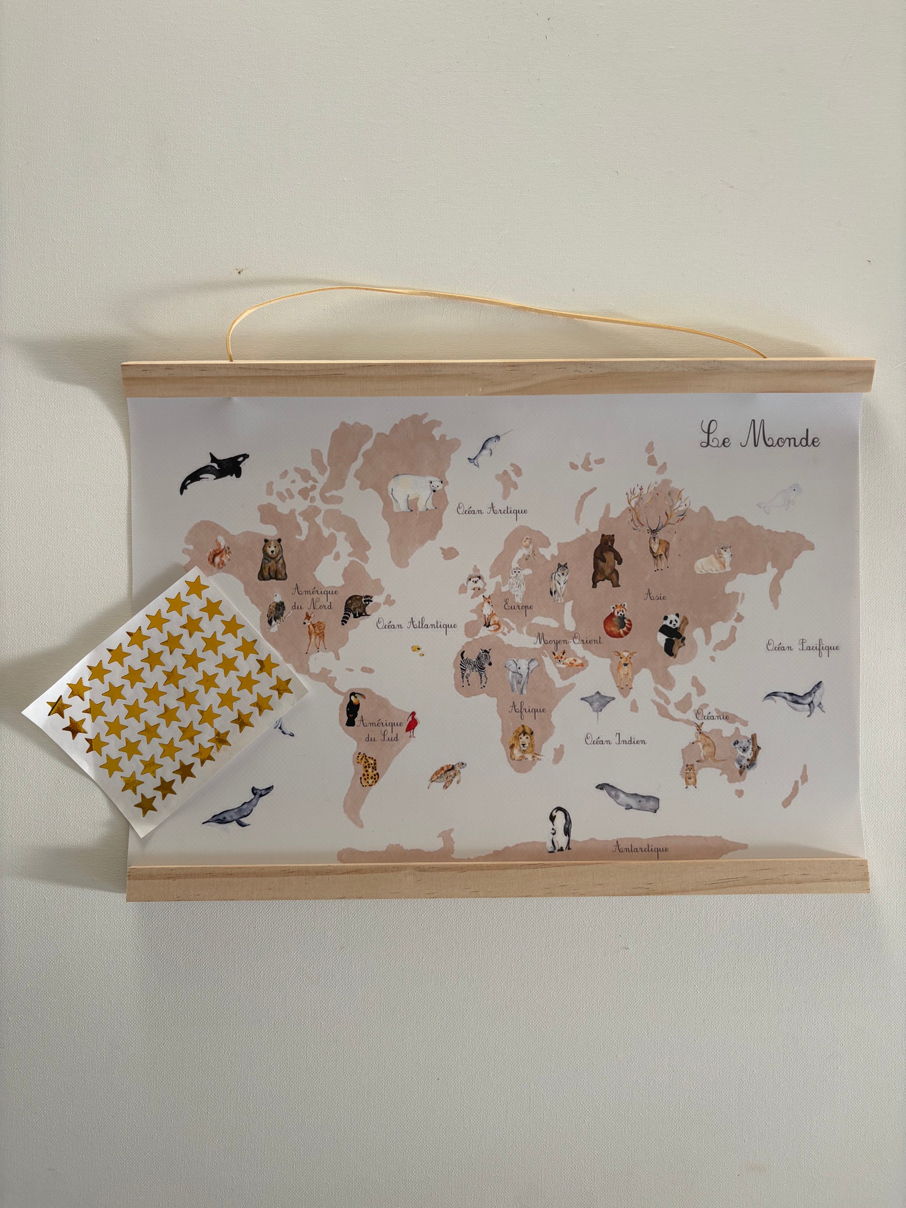 planisphere animaux à l'aquarelle - décoration chambre enfant et bébé