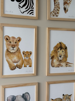 Poster lionne lionceau illustration savane chambre enfant