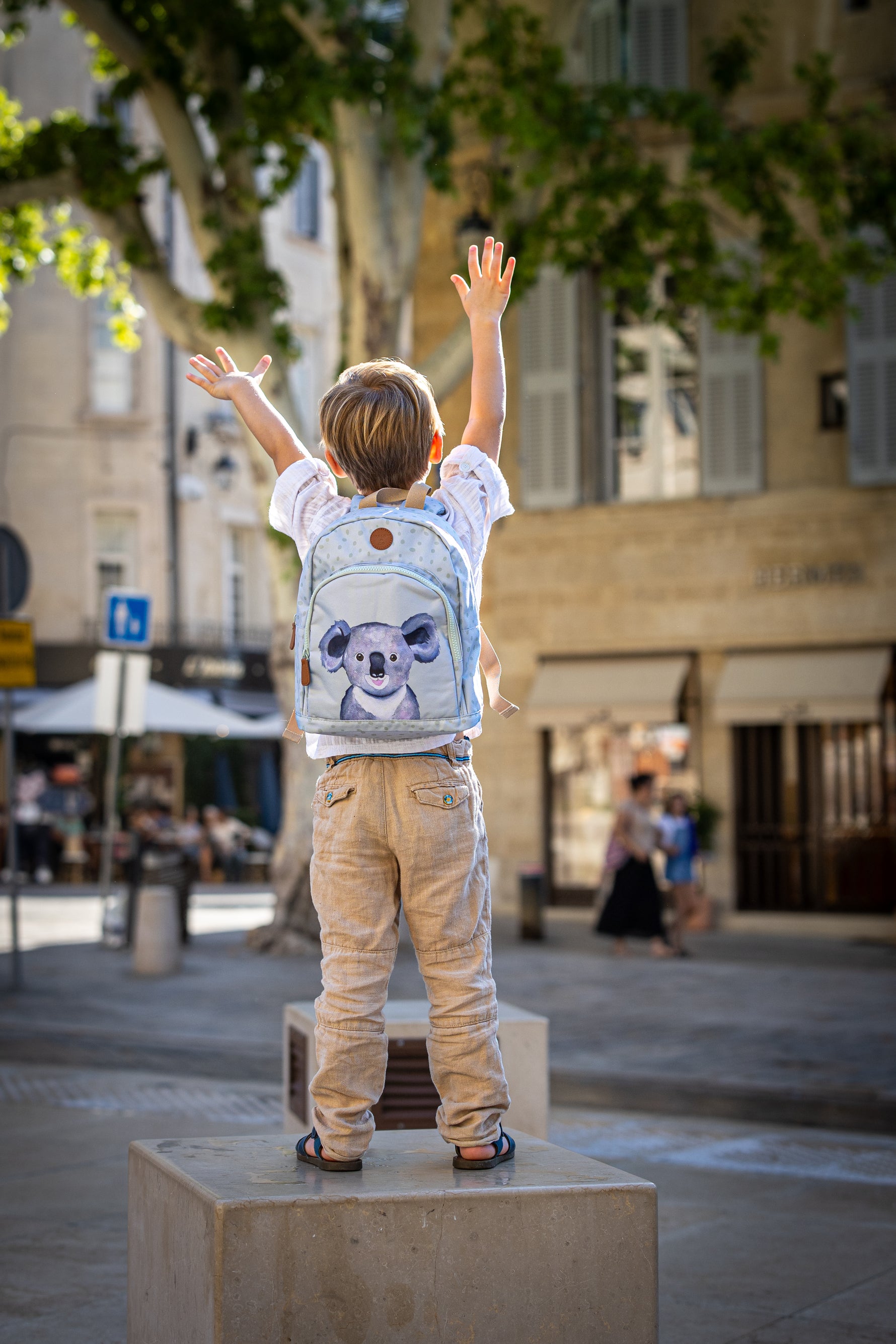 Sac à dos maternelle vert clair avec illustration koala aquarelle