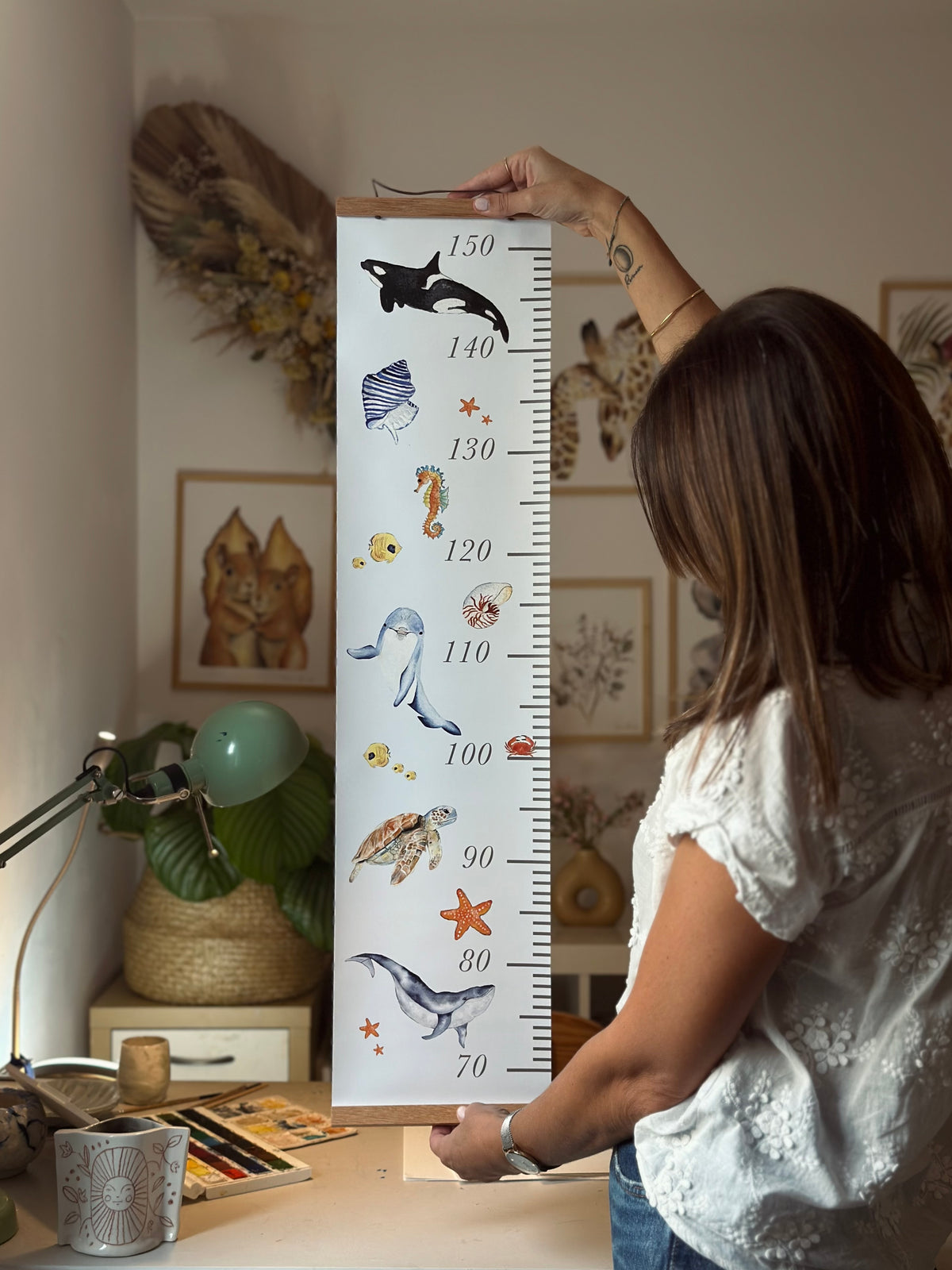 toise de croissance enfant aquarelle océan pour suivre la taille dans une chambre bébé thème mer